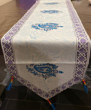 Load image into Gallery viewer, COTTON TABLE RUNNERS