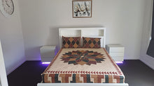 Load image into Gallery viewer, Fitted Sheets Queen size
