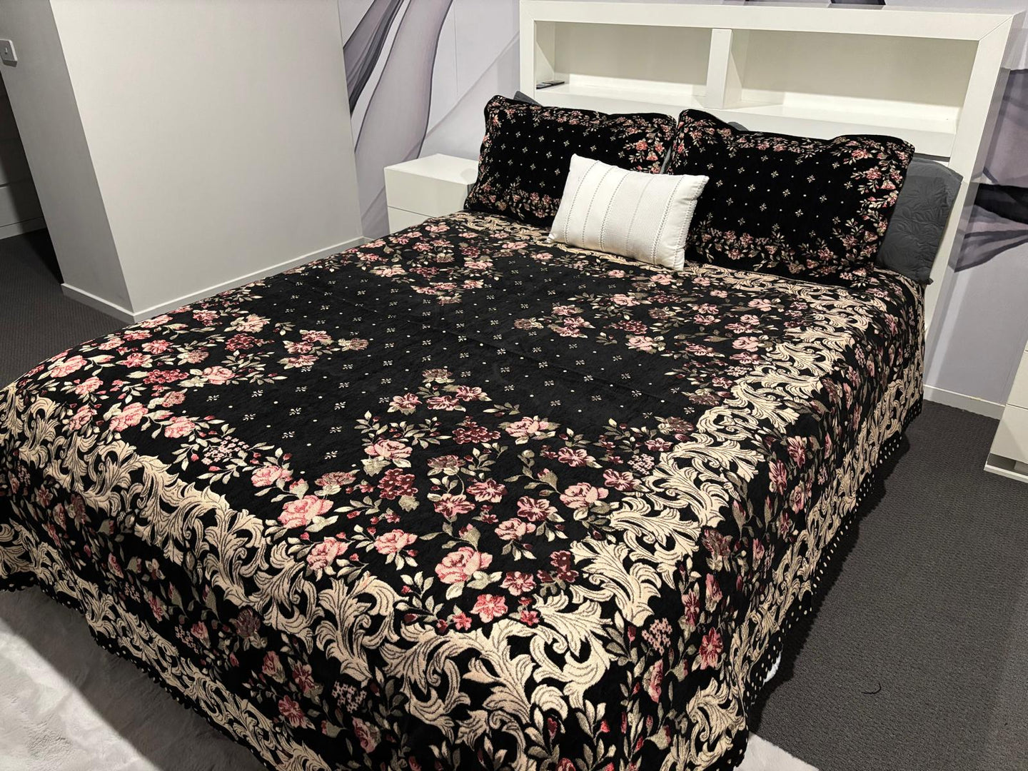 Chenille bedsheets with two pillowcases