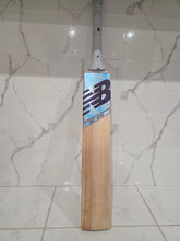 Load image into Gallery viewer, New Balance DC-590 English Willow Bat
